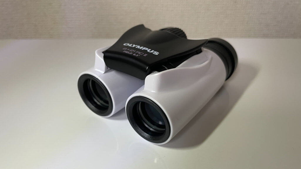 オリンパスの双眼鏡