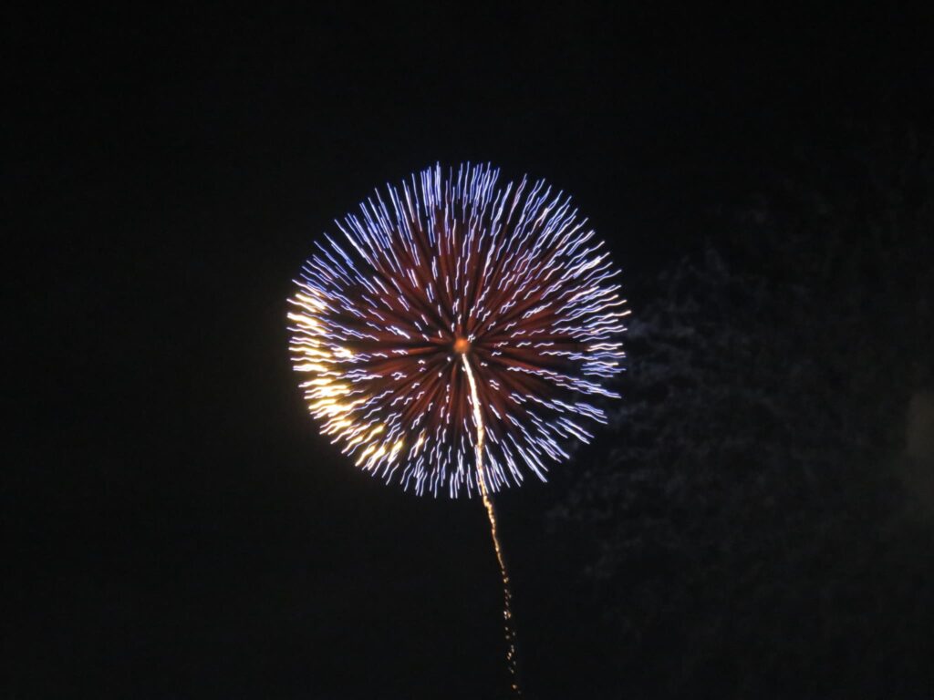 上手く撮れなかった花火の写真。